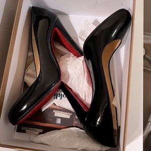 Authentic Christian louboutin black pumps
